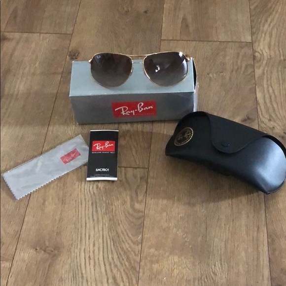 Ray-Bans - Picture 2 of 5